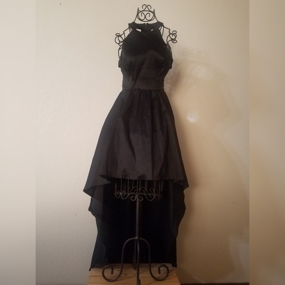 Cute black dress